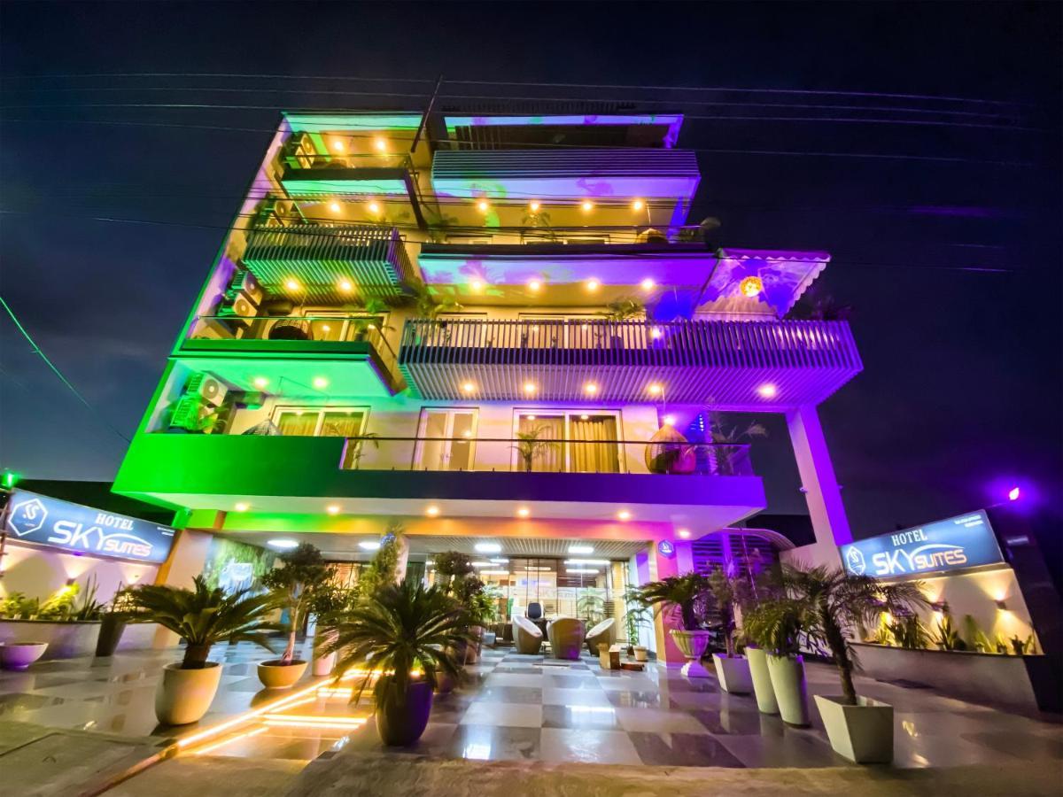 Sky Suites Gurgaon Exterior foto