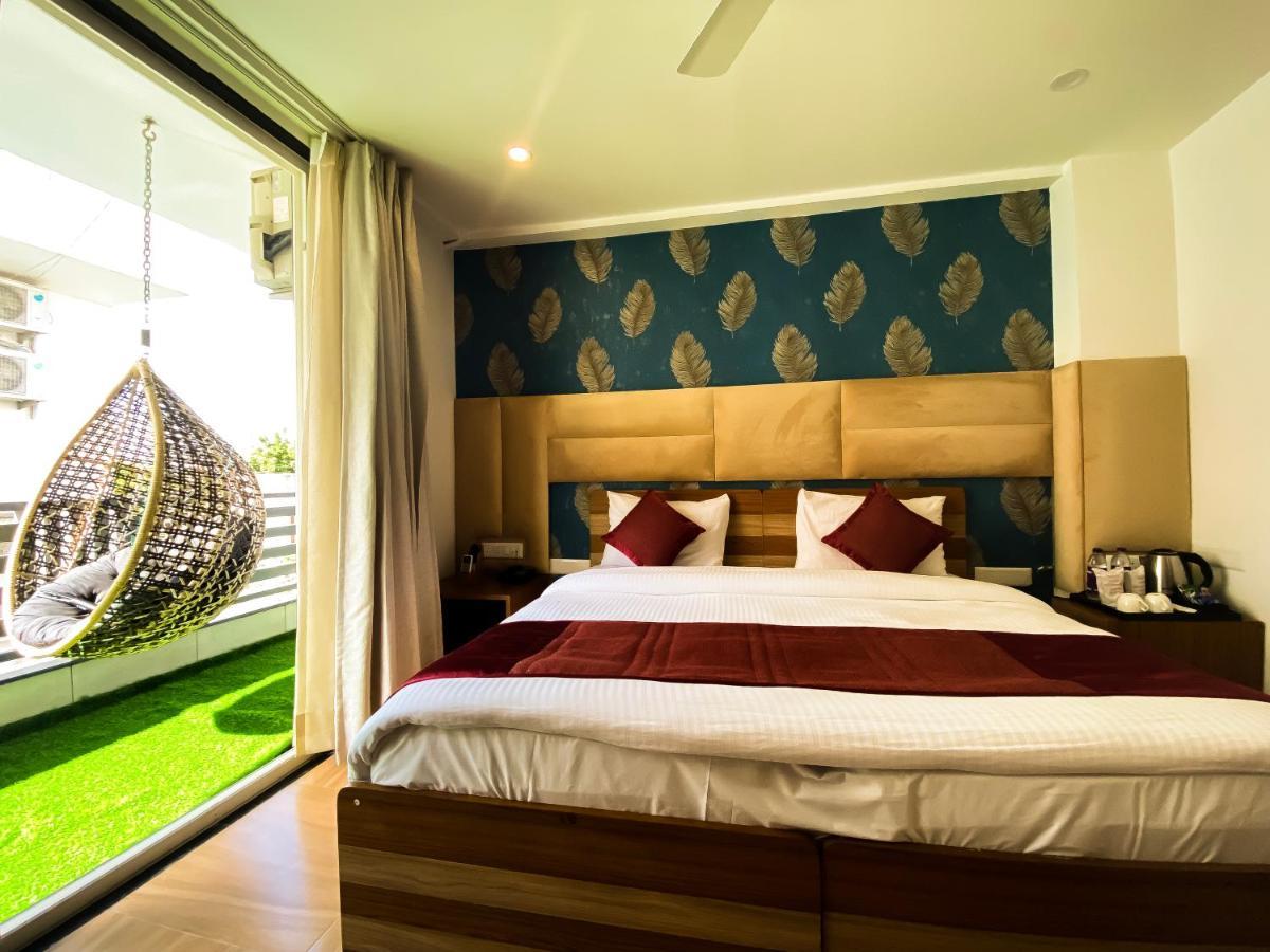 Sky Suites Gurgaon Exterior foto
