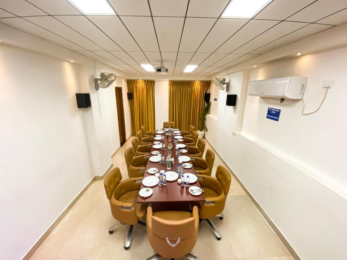 Sky Suites Gurgaon Exterior foto